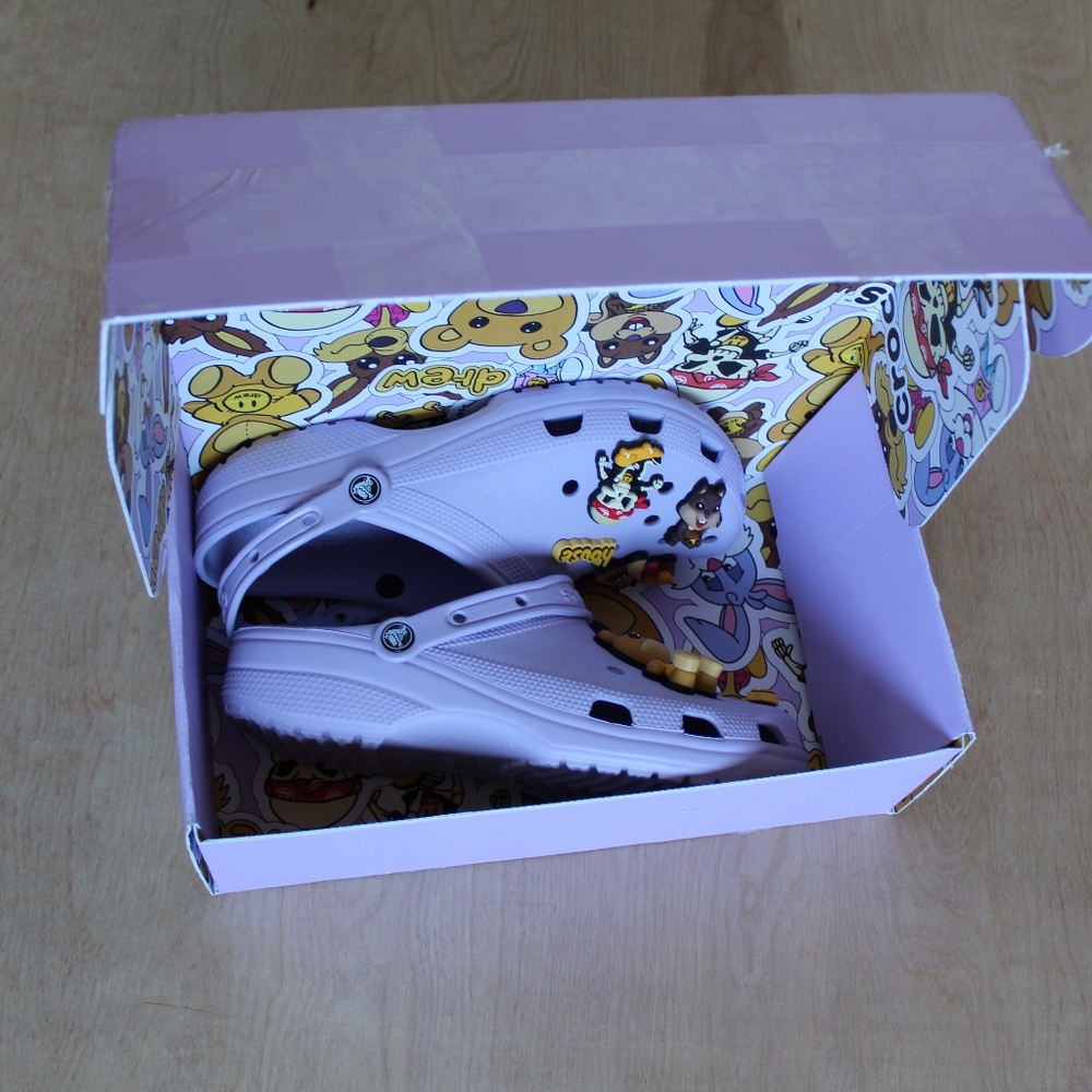 Drew House

Crocs X Justin Bieber with Drew house